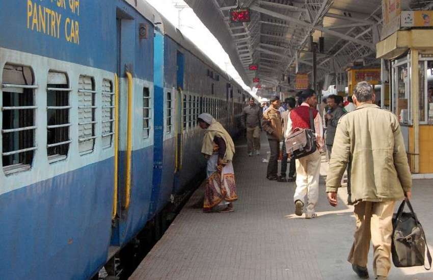 5 special trains will run on the track before Holi to passengers 1