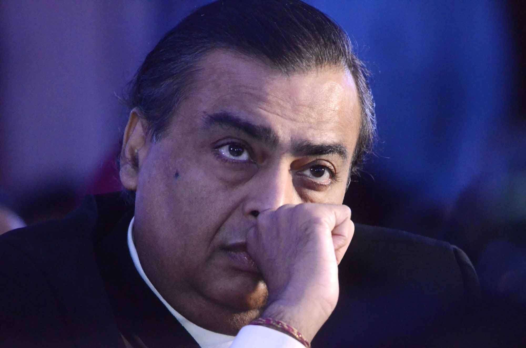 2.50 crore rupees every second from Mukesh Ambani's wealth, out of top 5 in rich list 1