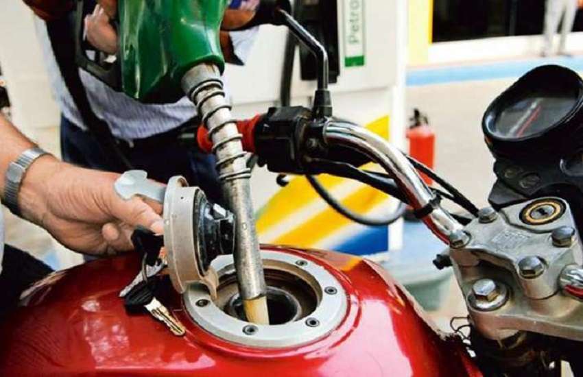 Petrol and diesel prices at record high, Rs 6.50 expensive in a month and a half 1