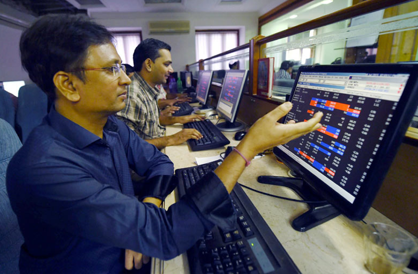 Sensex falls heavily, reaches below 50 thousand 1