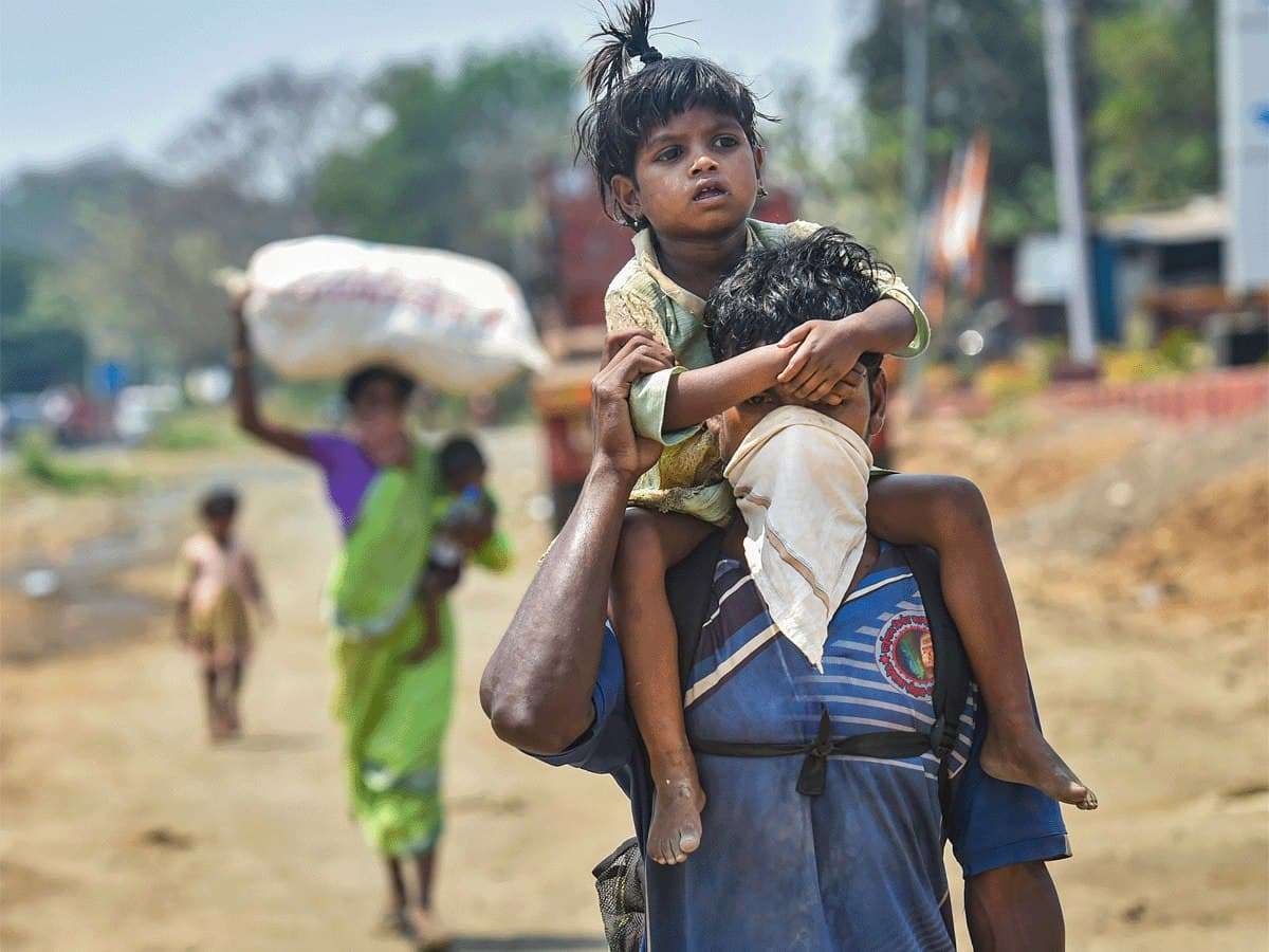 APU Report: Corona epidemic pushed 23 crore Indians into poverty 1