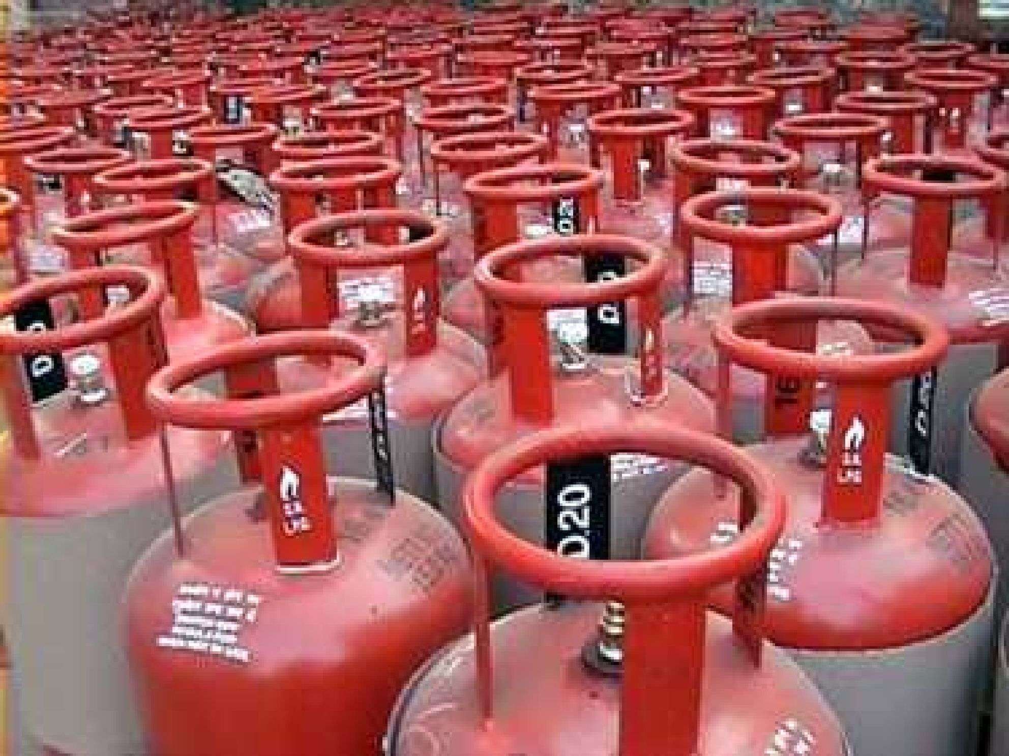 Government is giving tremendous earning opportunity through LPG gas cylinders, one lakh centers will open in the country 1
